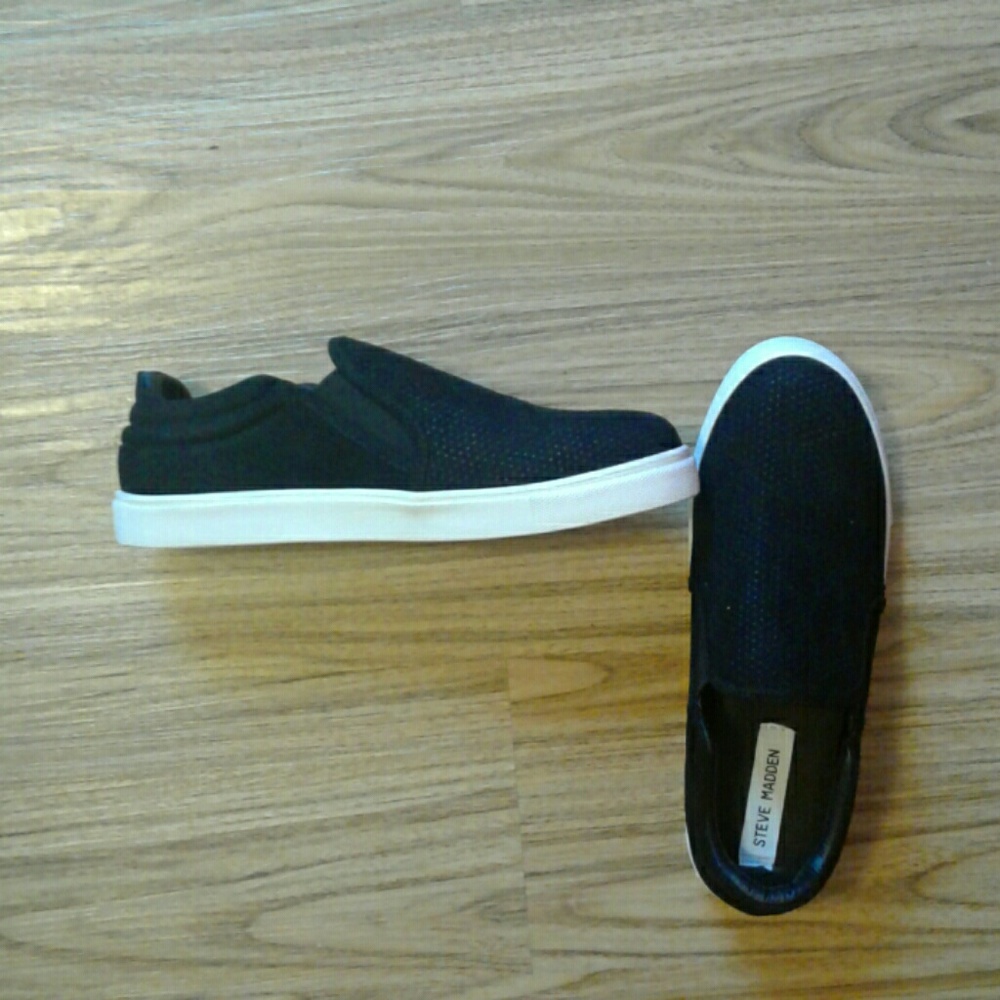 Black slipons